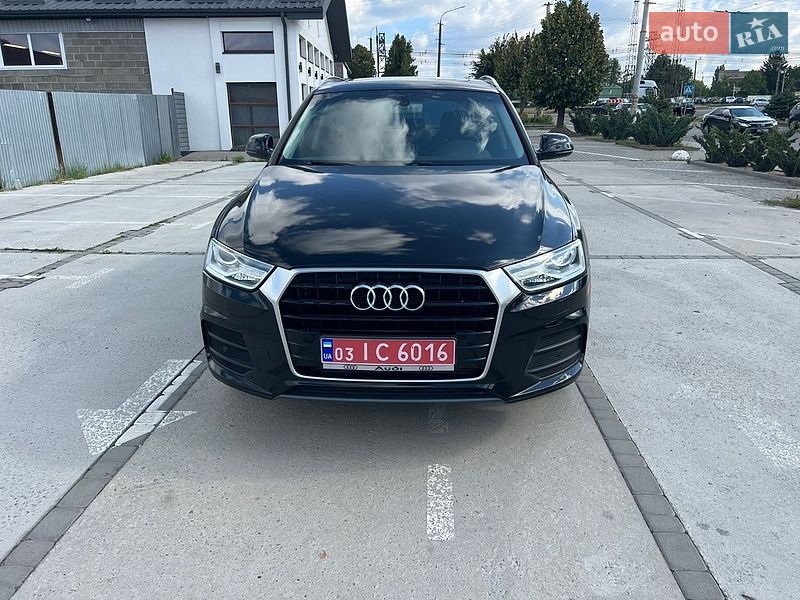 Внедорожник / Кроссовер Audi Q3 2015 в Луцке
