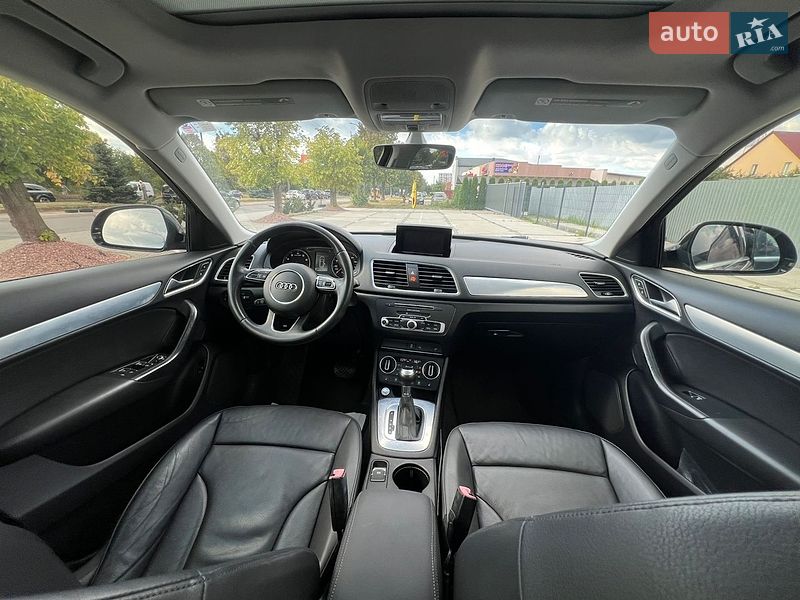 Внедорожник / Кроссовер Audi Q3 2015 в Луцке