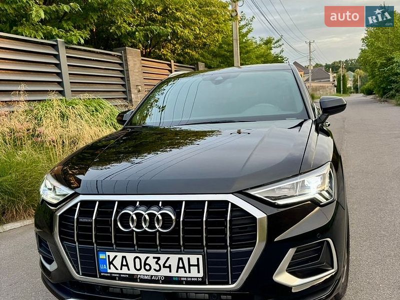 Позашляховик / Кросовер Audi Q3 2020 в Києві