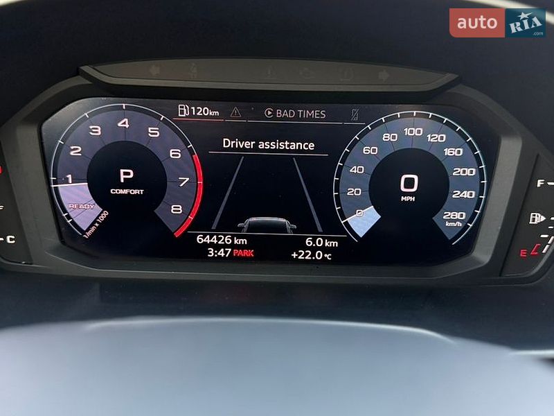 Внедорожник / Кроссовер Audi Q3 2021 в Киеве