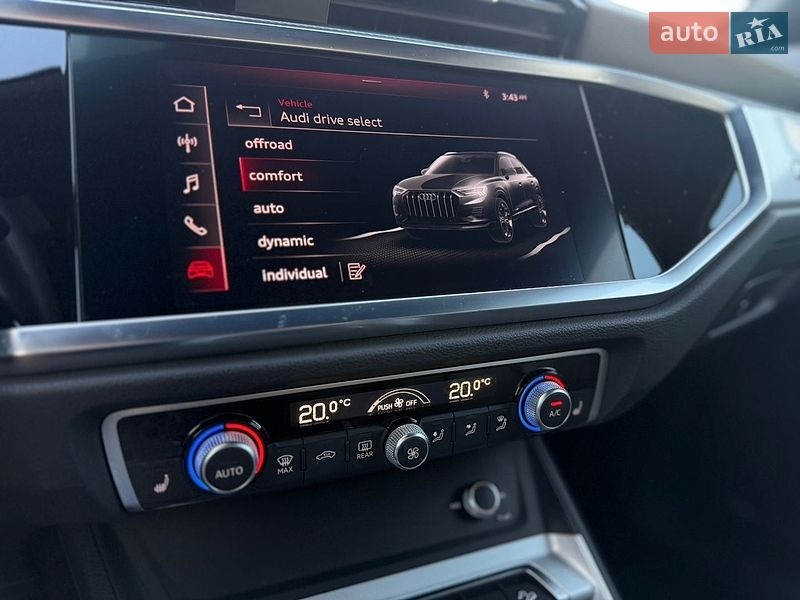 Внедорожник / Кроссовер Audi Q3 2021 в Киеве