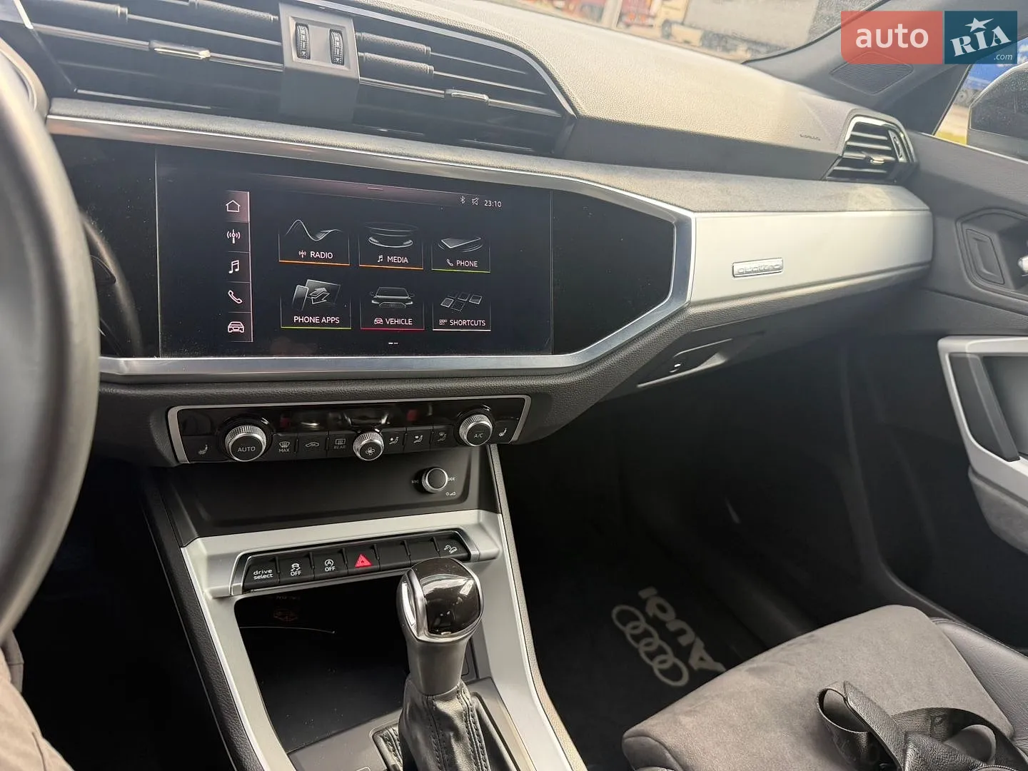2019 Audi Q3 - мініатюра 8