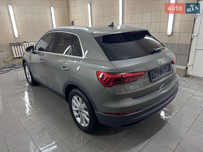 Внедорожник / Кроссовер Audi Q3 2022 в Умани