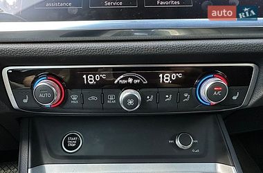 Внедорожник / Кроссовер Audi Q3 2024 в Киеве