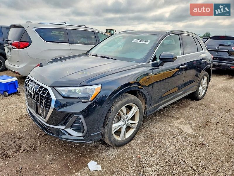 Позашляховик / Кросовер Audi Q3 2020 в Львові