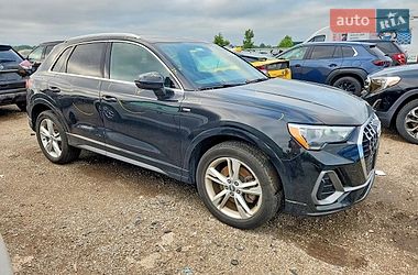 Позашляховик / Кросовер Audi Q3 2020 в Львові