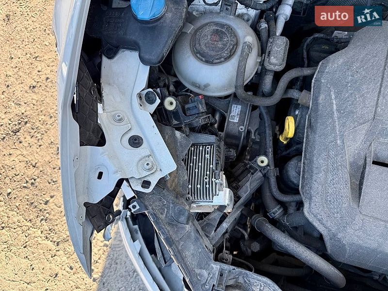 Внедорожник / Кроссовер Audi Q3 2021 в Киеве