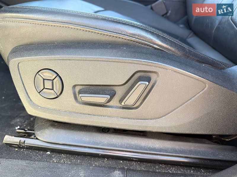 Внедорожник / Кроссовер Audi Q3 2021 в Киеве