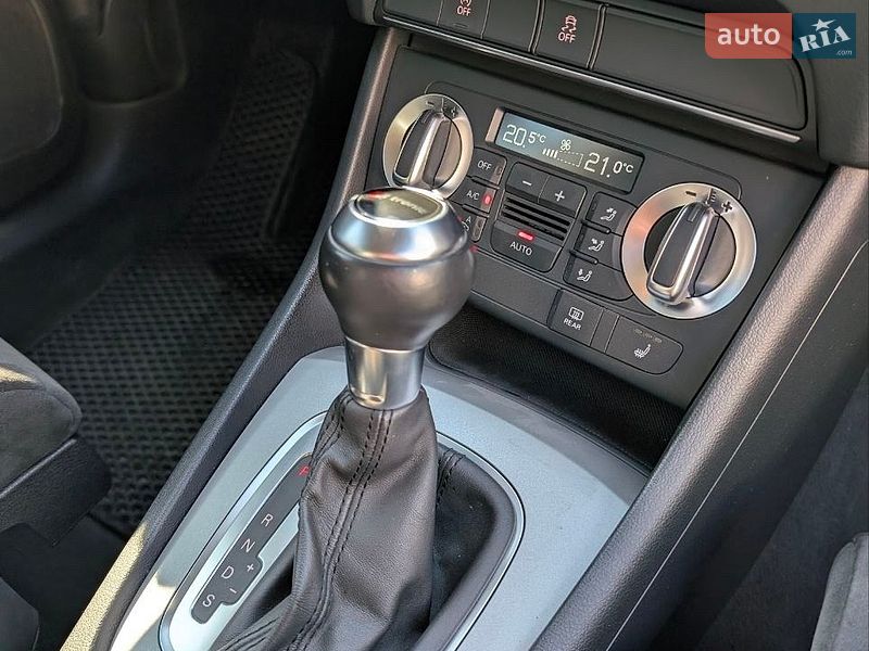 Внедорожник / Кроссовер Audi Q3 2014 в Каменец-Подольском