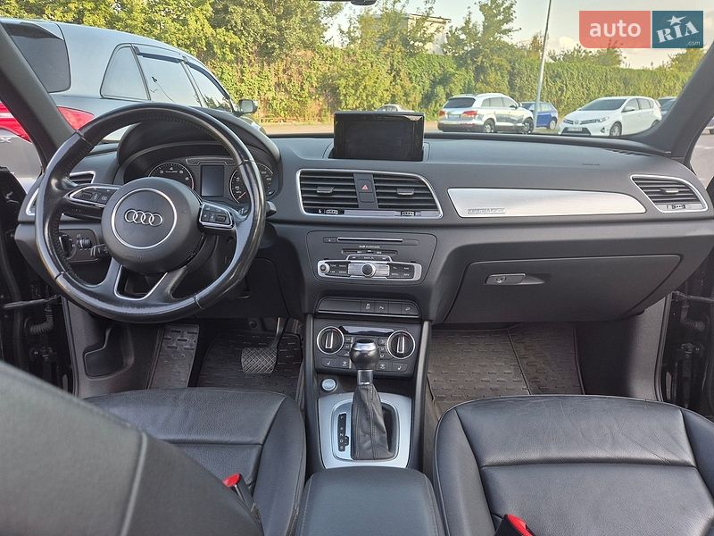 Позашляховик / Кросовер Audi Q3 2016 в Києві