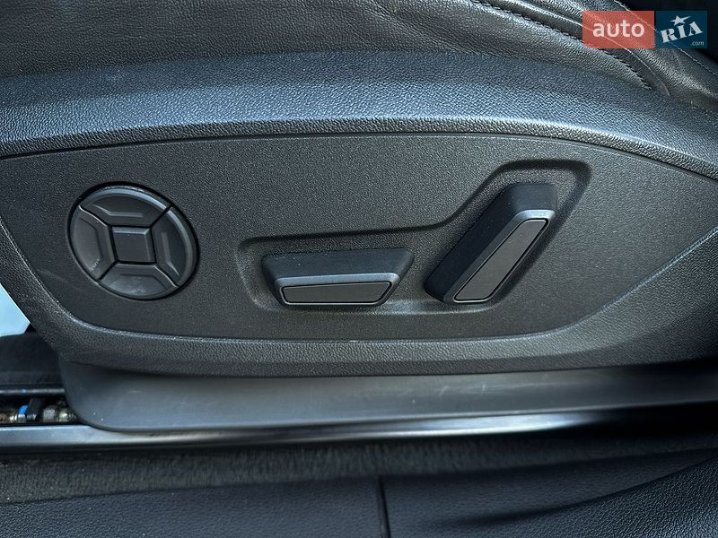 Позашляховик / Кросовер Audi Q3 2019 в Одесі