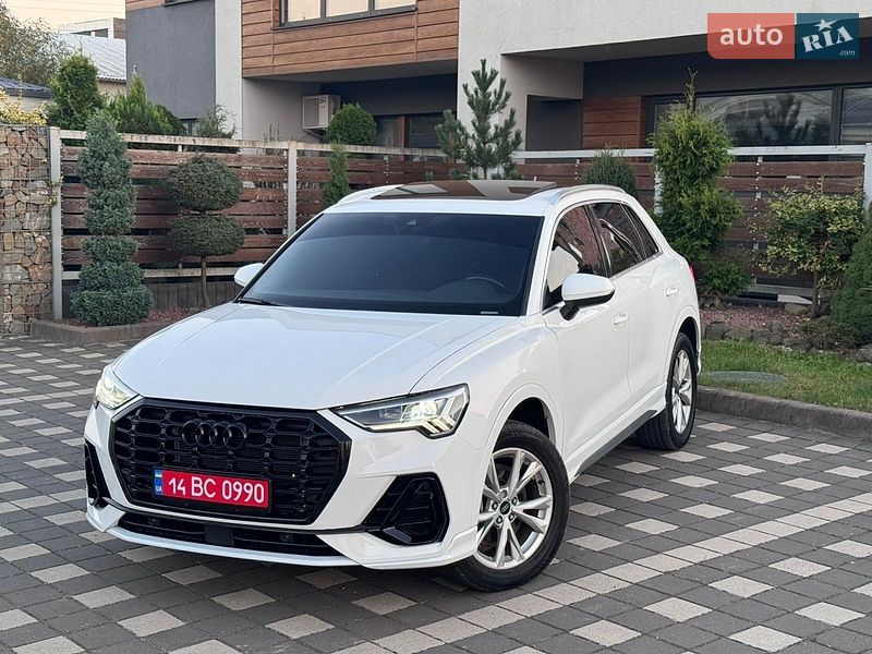Внедорожник / Кроссовер Audi Q3 2023 в Стрые
