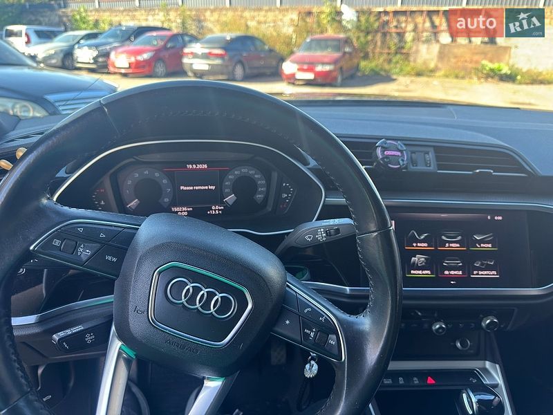 Внедорожник / Кроссовер Audi Q3 2020 в Житомире