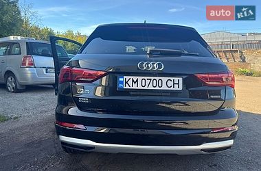 Внедорожник / Кроссовер Audi Q3 2020 в Житомире