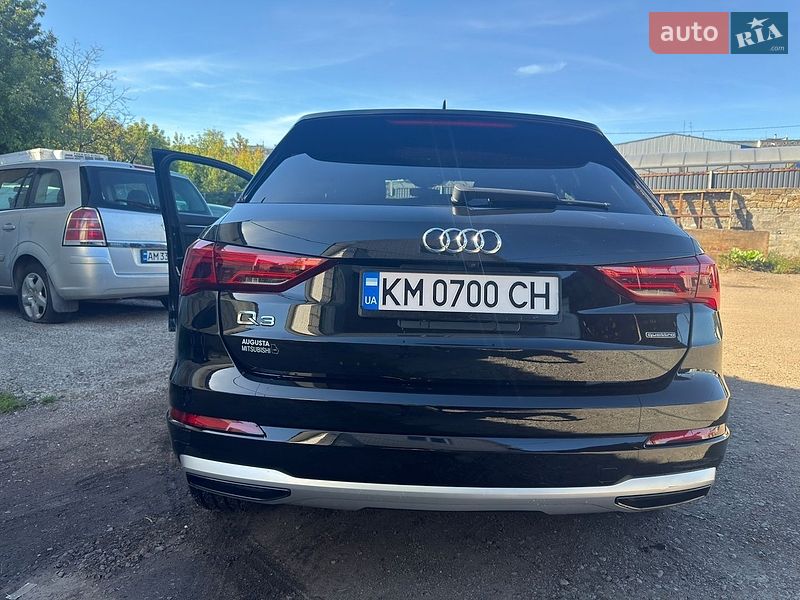 Внедорожник / Кроссовер Audi Q3 2020 в Житомире