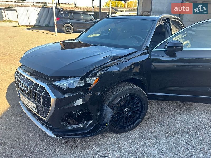 Внедорожник / Кроссовер Audi Q3 2020 в Житомире