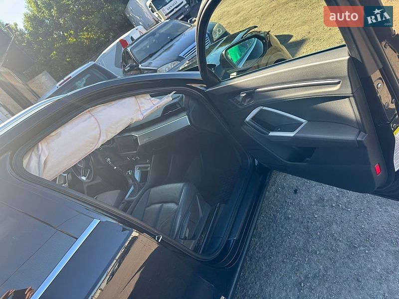 Внедорожник / Кроссовер Audi Q3 2020 в Житомире