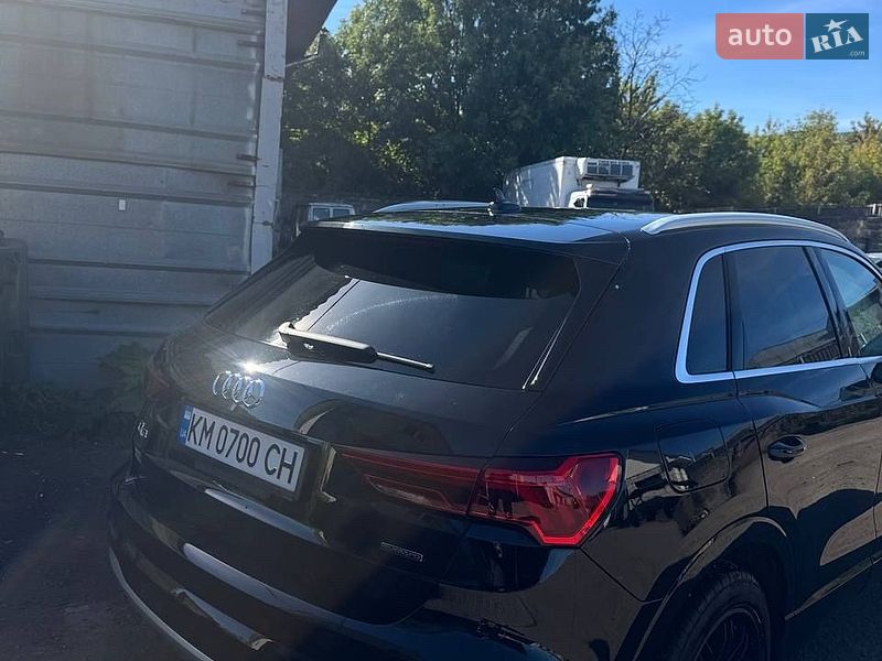 Внедорожник / Кроссовер Audi Q3 2020 в Житомире
