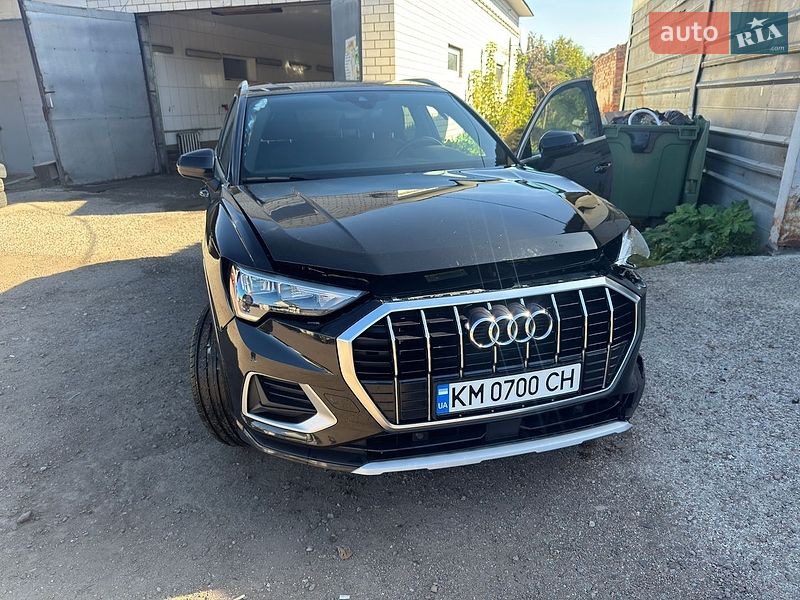 Внедорожник / Кроссовер Audi Q3 2020 в Житомире