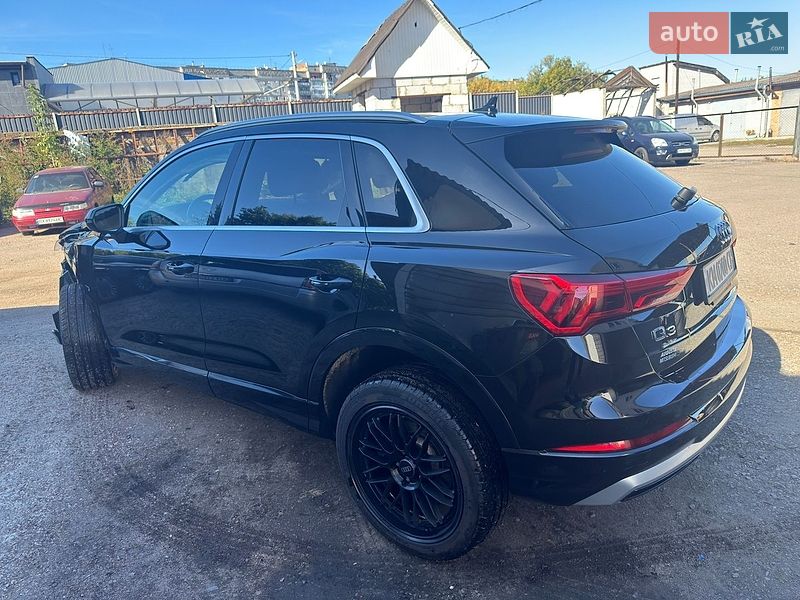 Внедорожник / Кроссовер Audi Q3 2020 в Житомире