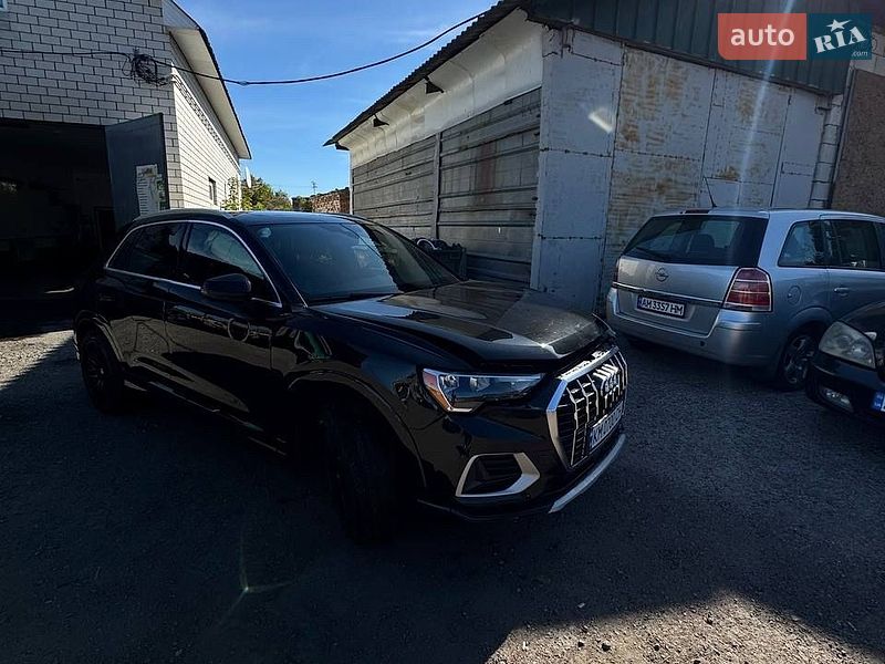 Внедорожник / Кроссовер Audi Q3 2020 в Житомире