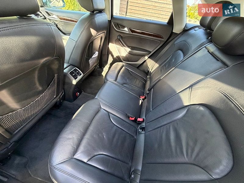 Позашляховик / Кросовер Audi Q3 2015 в Стрию