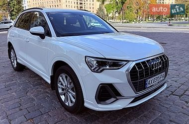 Внедорожник / Кроссовер Audi Q3 2019 в Харькове