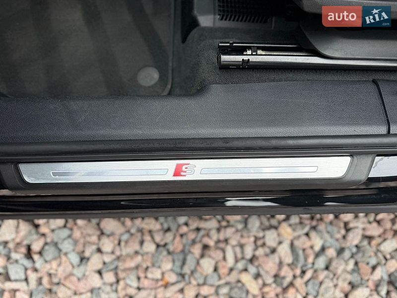 Позашляховик / Кросовер Audi Q3 2021 в Києві