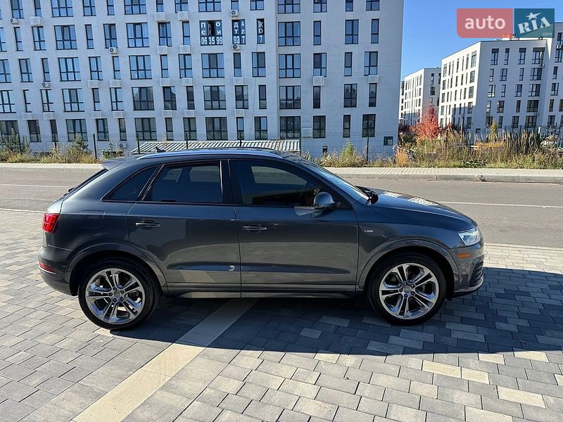 Внедорожник / Кроссовер Audi Q3 2018 в Ужгороде