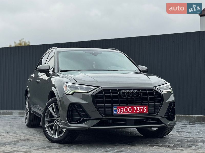 Внедорожник / Кроссовер Audi Q3 2024 в Тернополе