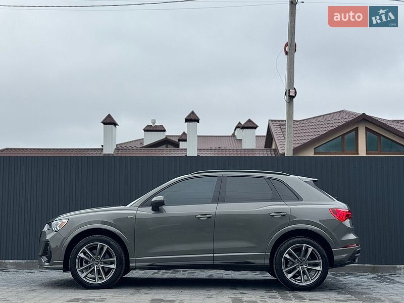 Внедорожник / Кроссовер Audi Q3 2024 в Тернополе