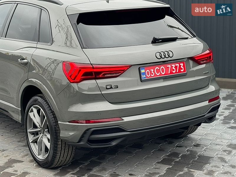 Внедорожник / Кроссовер Audi Q3 2024 в Тернополе