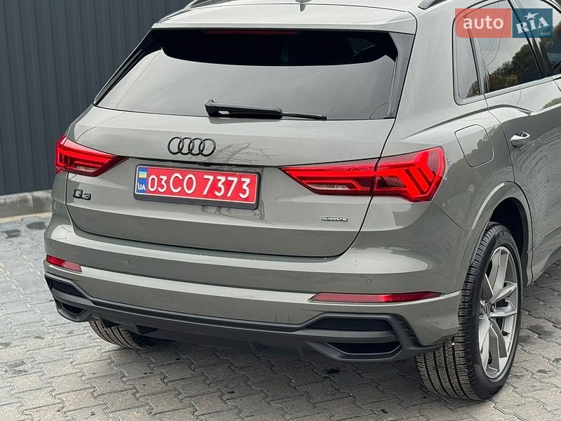 Внедорожник / Кроссовер Audi Q3 2024 в Тернополе