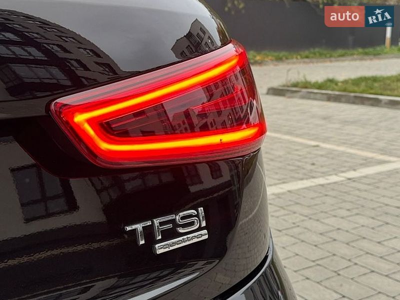 Внедорожник / Кроссовер Audi Q3 2011 в Ивано-Франковске