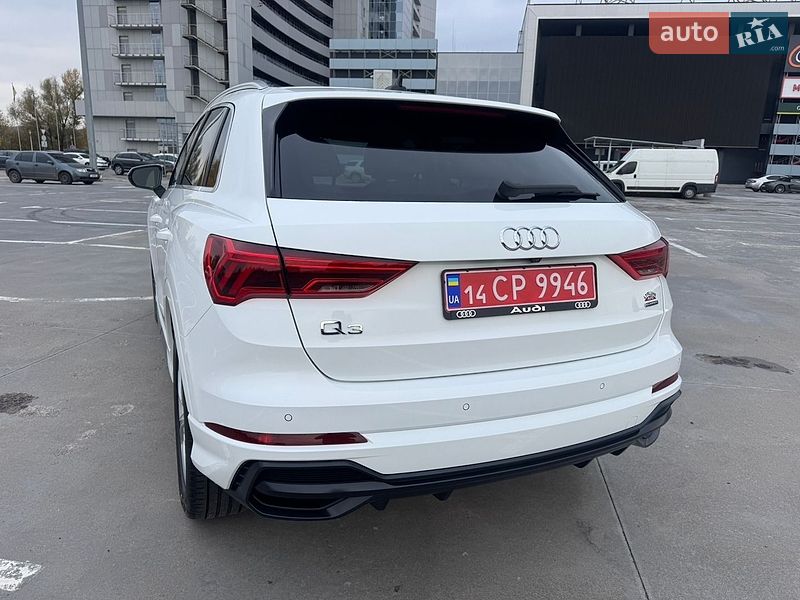 Позашляховик / Кросовер Audi Q3 2020 в Києві