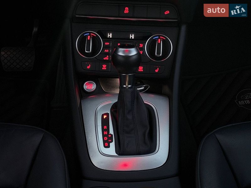 Позашляховик / Кросовер Audi Q3 2016 в Харкові