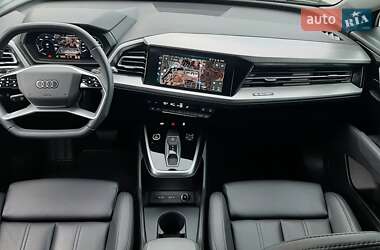 Внедорожник / Кроссовер Audi Q4 e-tron 2021 в 