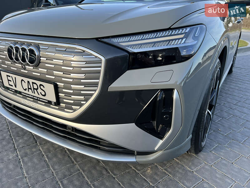 Позашляховик / Кросовер Audi Q4 e-tron 2023 в Івано-Франківську