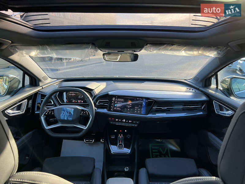 Позашляховик / Кросовер Audi Q4 e-tron 2023 в Івано-Франківську