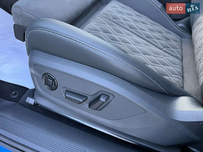 Позашляховик / Кросовер Audi Q4 e-tron 2023 в Івано-Франківську
