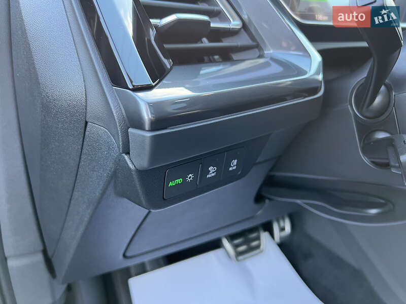 Позашляховик / Кросовер Audi Q4 e-tron 2023 в Івано-Франківську
