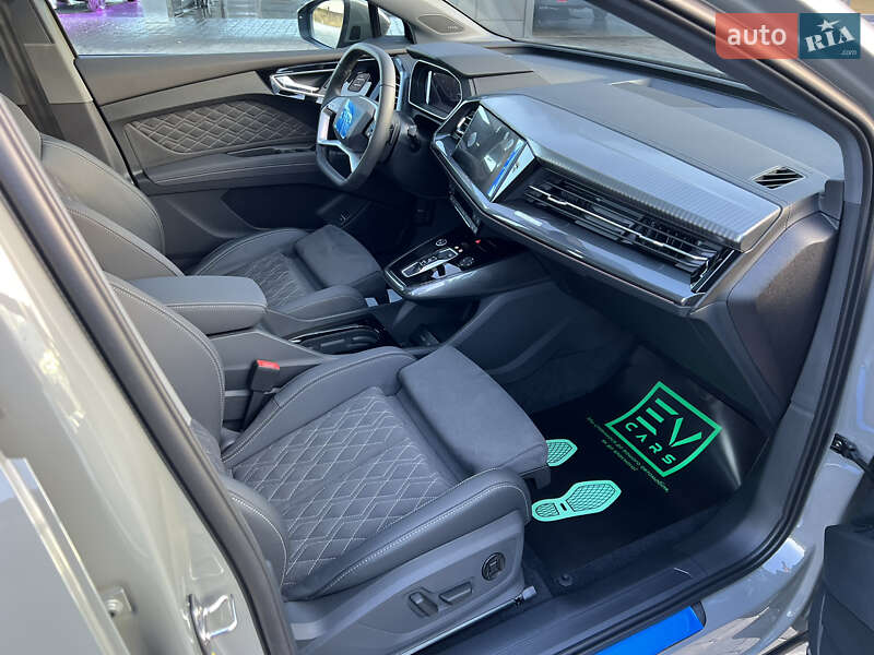 Позашляховик / Кросовер Audi Q4 e-tron 2023 в Івано-Франківську