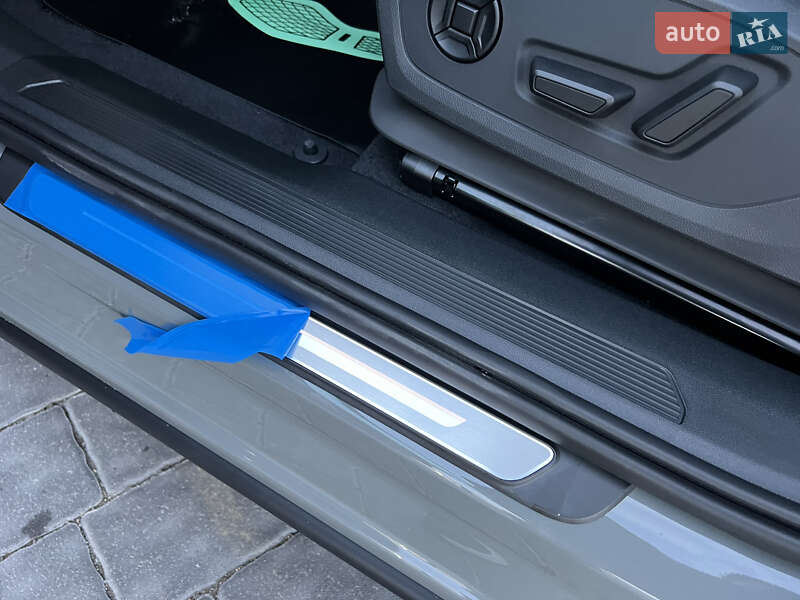 Позашляховик / Кросовер Audi Q4 e-tron 2023 в Івано-Франківську