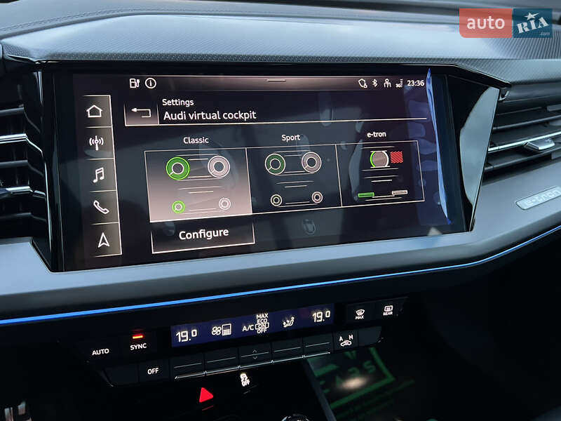 Позашляховик / Кросовер Audi Q4 e-tron 2023 в Івано-Франківську