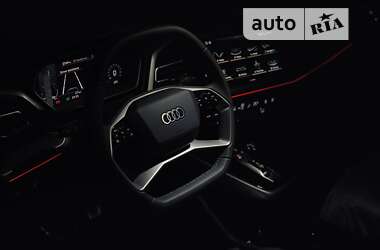 Позашляховик / Кросовер Audi Q4 e-tron 2023 в Дніпрі