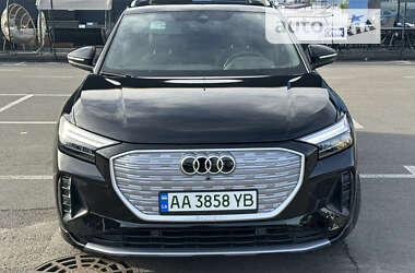 Внедорожник / Кроссовер Audi Q4 e-tron 2022 в Киеве