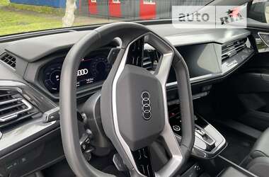 Позашляховик / Кросовер Audi Q4 e-tron 2022 в Шполі
