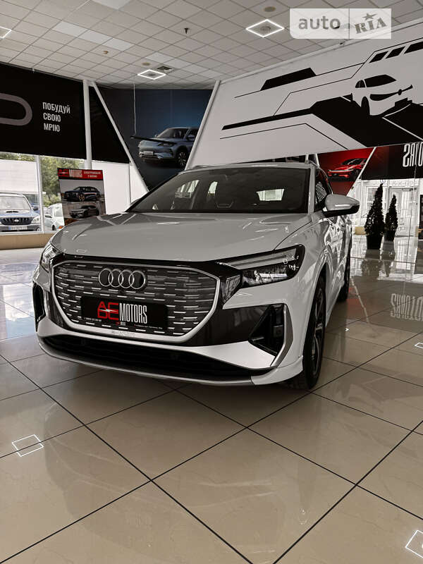 Внедорожник / Кроссовер Audi Q4 e-tron 2022 в Одессе