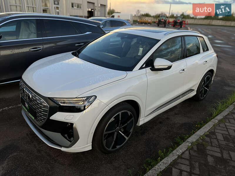 Позашляховик / Кросовер Audi Q4 e-tron 2020 в Житомирі