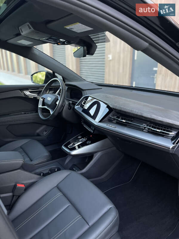 Внедорожник / Кроссовер Audi Q4 e-tron 2023 в Львове